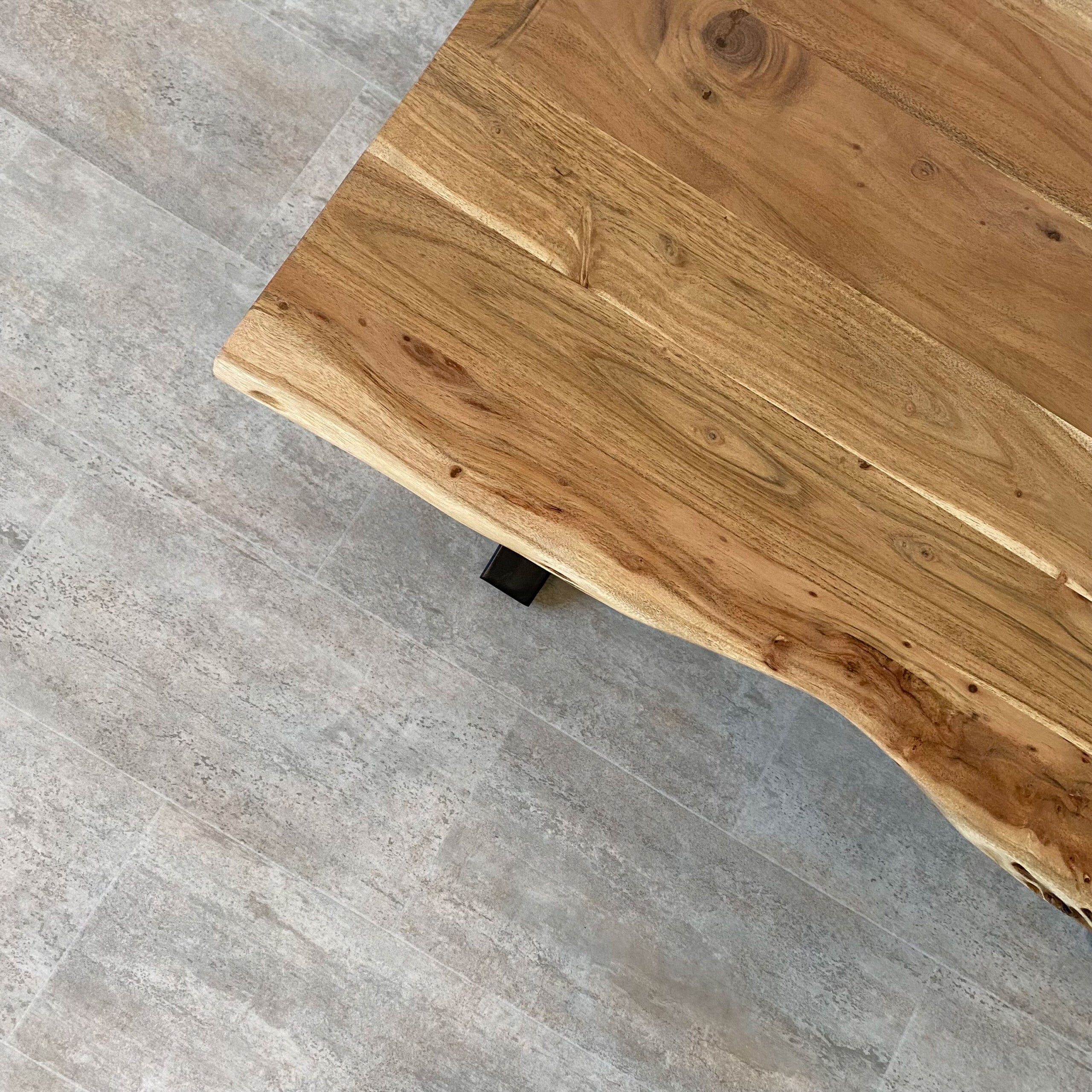 Mesa de Centro 2’6cm en Acacia
