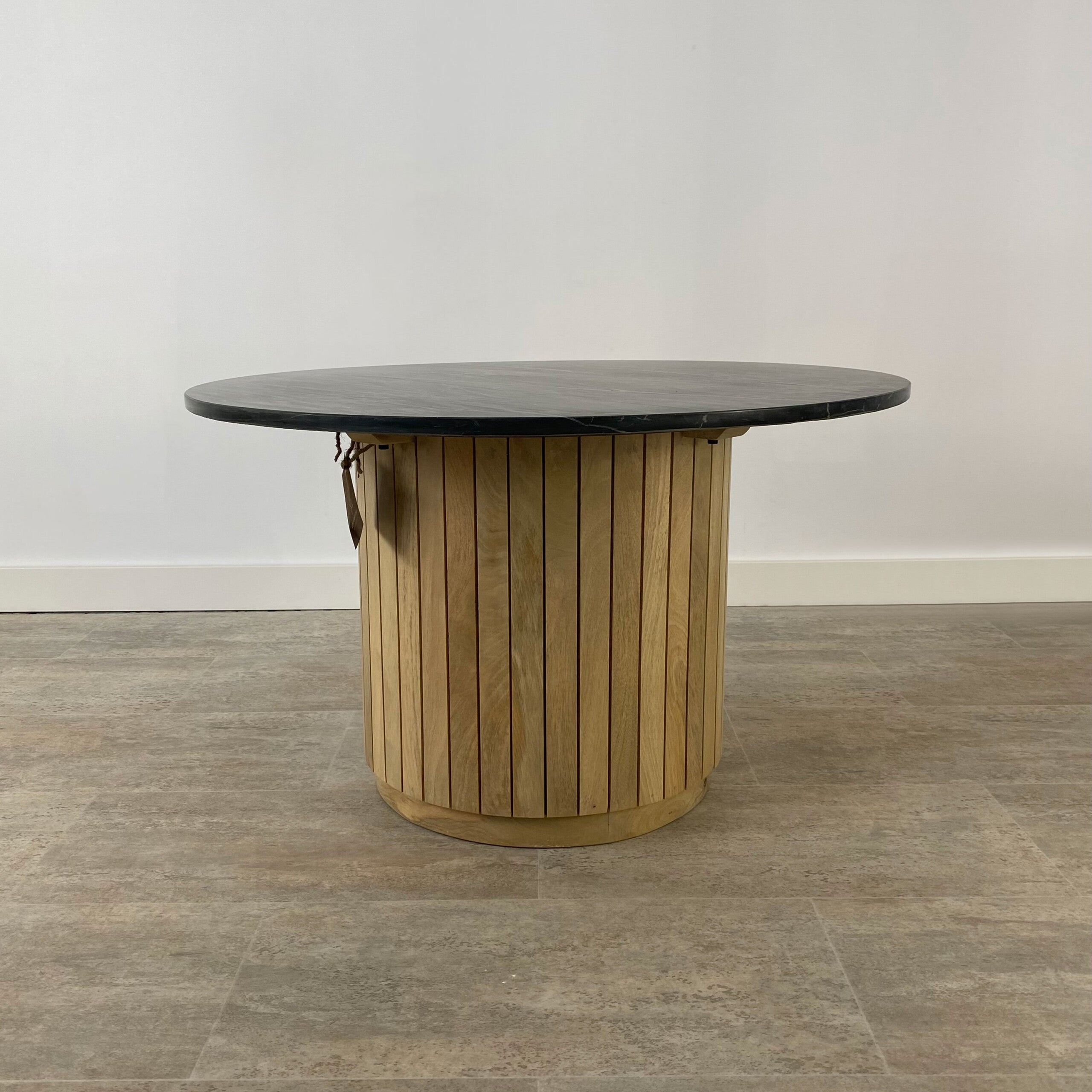 Mesa Centro en Acacia Marble Black