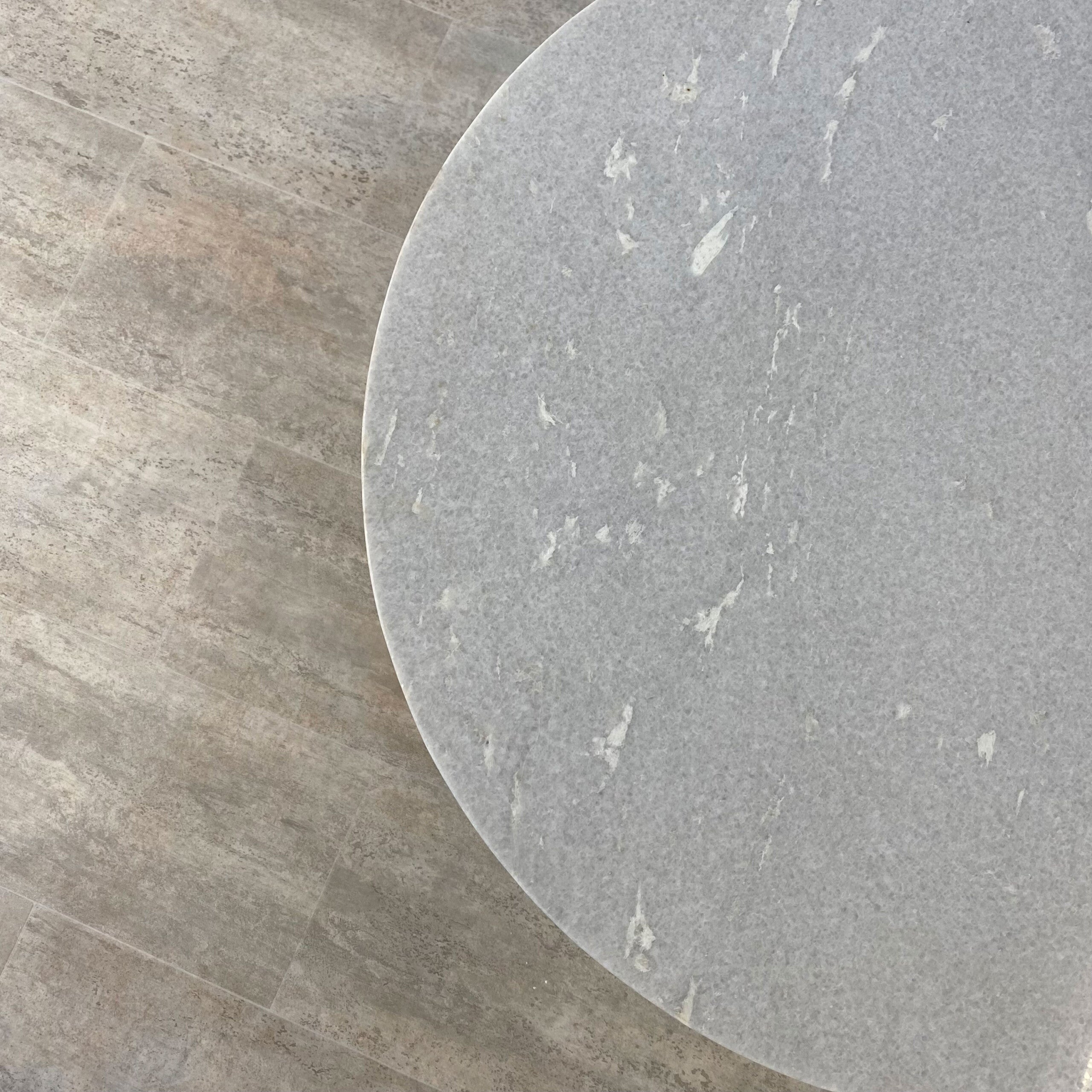 Mesa Centro en Acacia Marble Grey